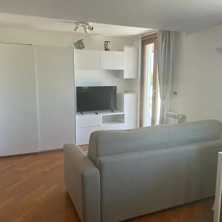 度假居 Attichetto